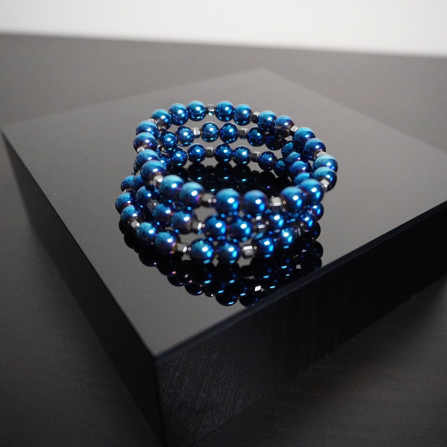Blue Glass Beaded Bracelet: Elegant Everyday Jewelry