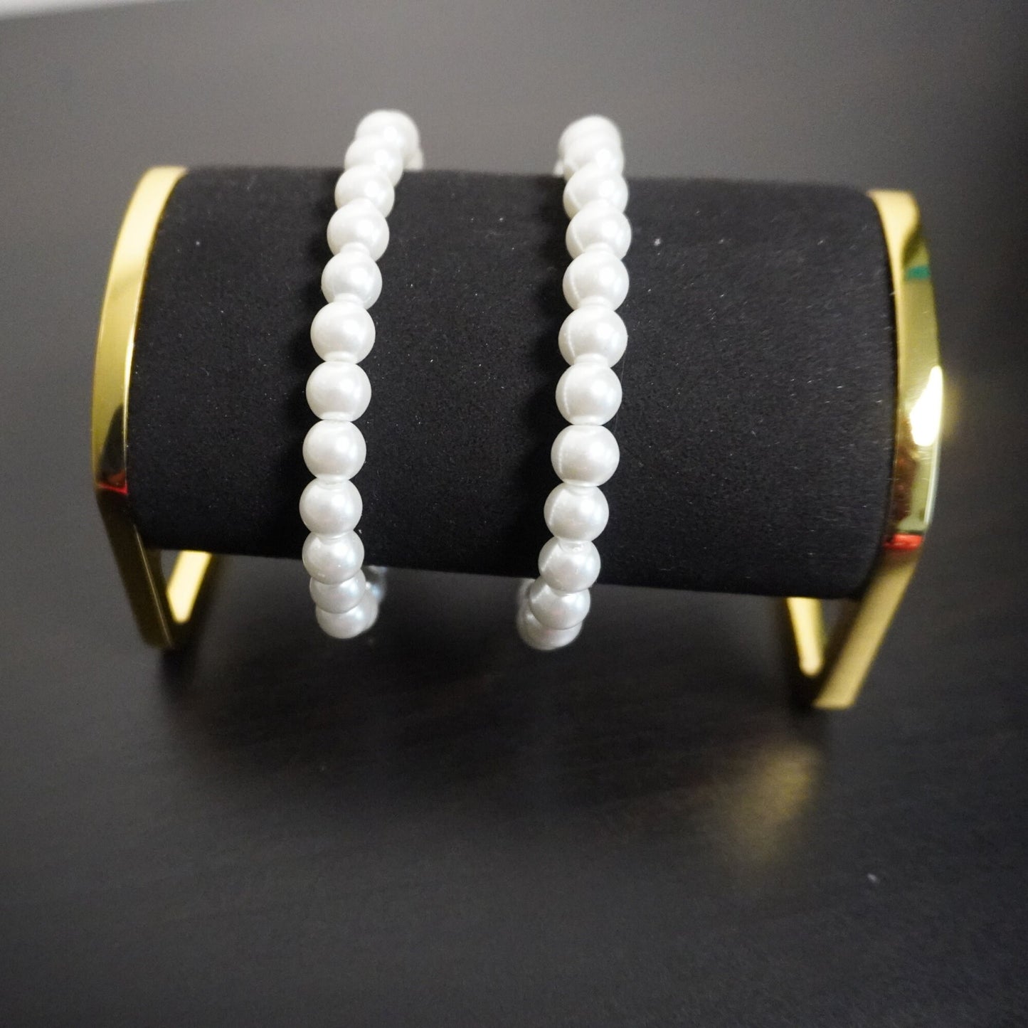 Handcrafted Pearl Beaded Bracelet: Elegant Wedding Jewelry