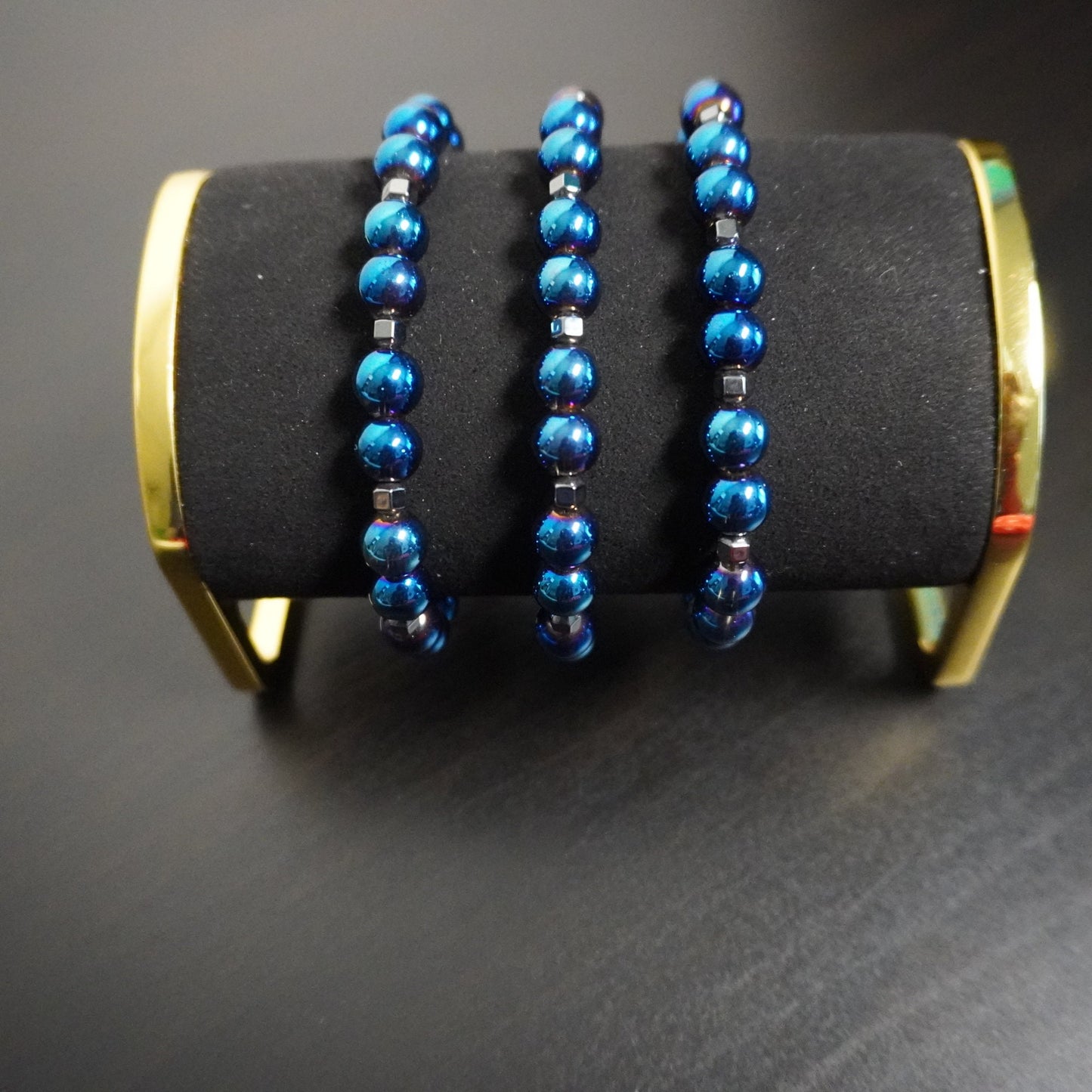 Blue Glass Beaded Bracelet: Elegant Everyday Jewelry